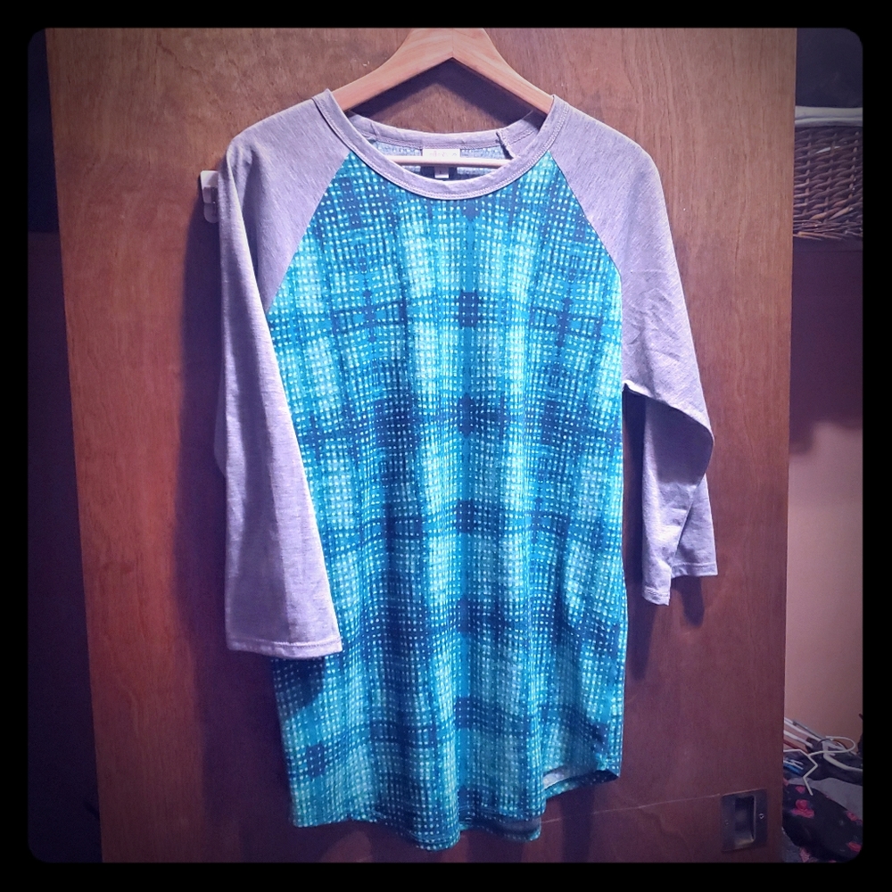 LuLaRoe Randy tee